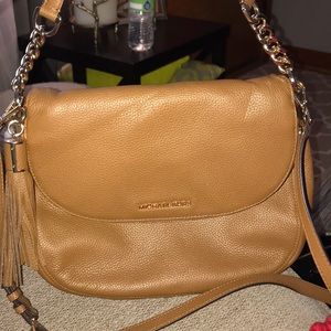 Michael Kors crossbody/ normal purse
